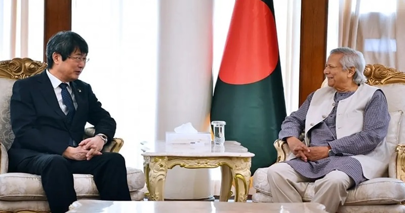 প্রধান উপদেষ্টার সঙ্গে জাপানি রাষ্ট্রদূত ইওয়ামা কিমিনোরির সাক্ষাৎ, ছবি : সংগৃহীত