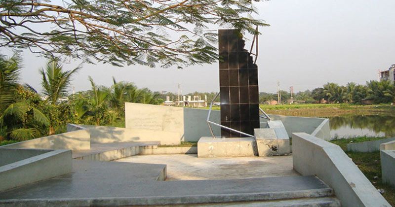 হারানো শিক্ষার্থীদের স্মরণে স্মৃতিস্তম্ভ, ছবি: সংগৃহীত