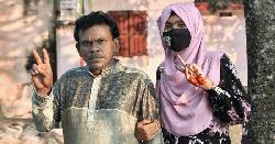 নাটোরে বাবা-মেয়ের একসঙ্গে এইচএসসি পাস