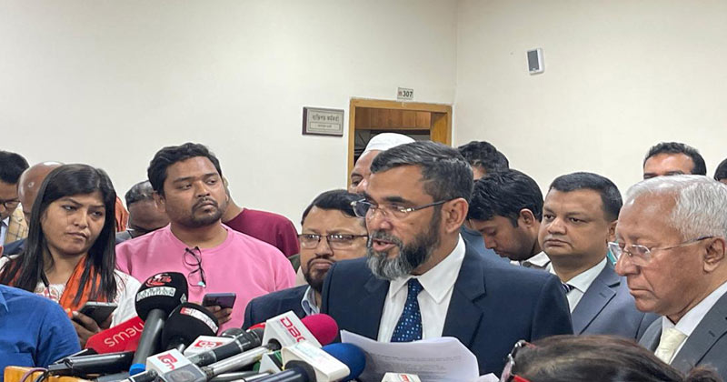 ১৫ ডিসেম্বরের মধ্যে নির্বাচনের তফসিল ঘোষণা: ইসি সানাউল্লাহ