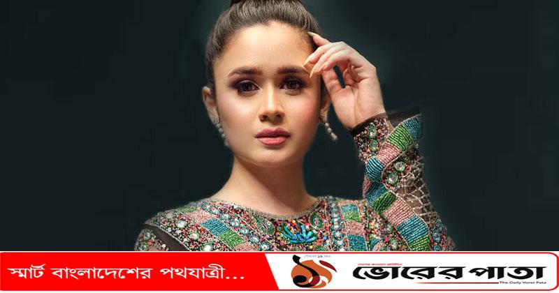 Moskvada passiv yigit qidirilmoqda Yalangoch Elena Medkova