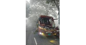 ঝিনাইদহে সড়ক দুর্ঘটনায় নিহত ১, আহত ৩